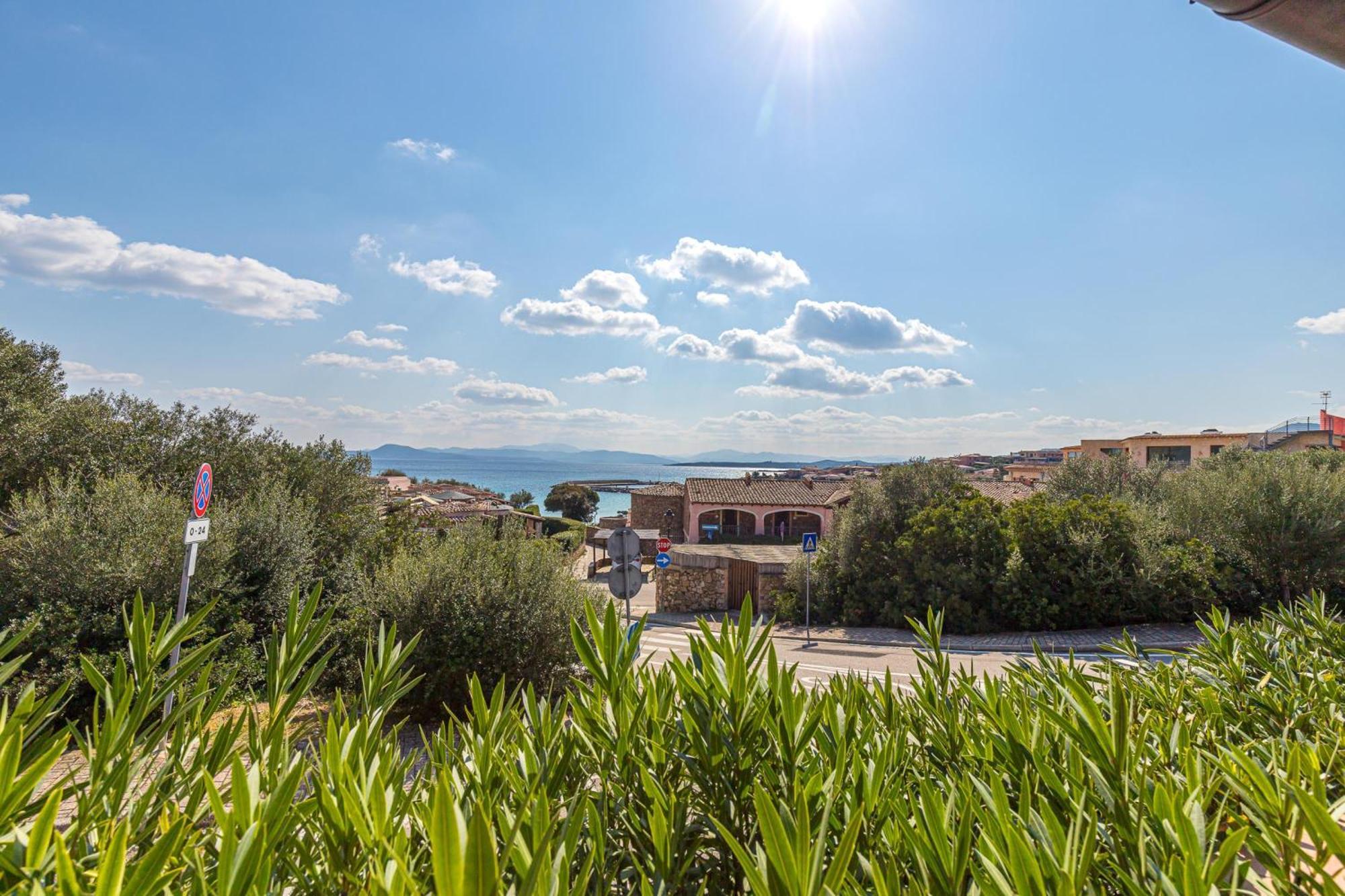 Villetta Franca 100M From The Beach - Happy Rentals Golfo Aranci Dış mekan fotoğraf