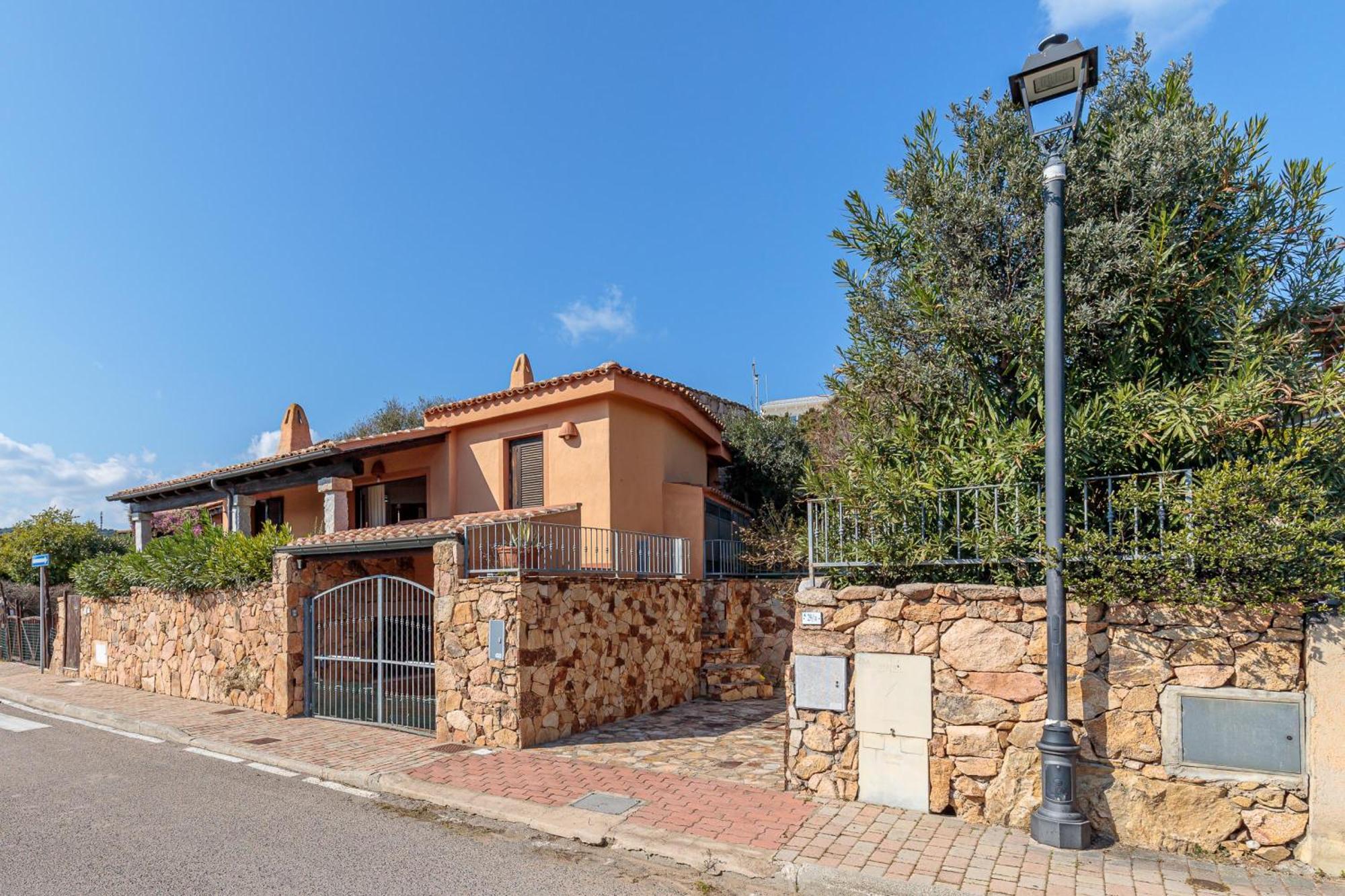 Villetta Franca 100M From The Beach - Happy Rentals Golfo Aranci Dış mekan fotoğraf